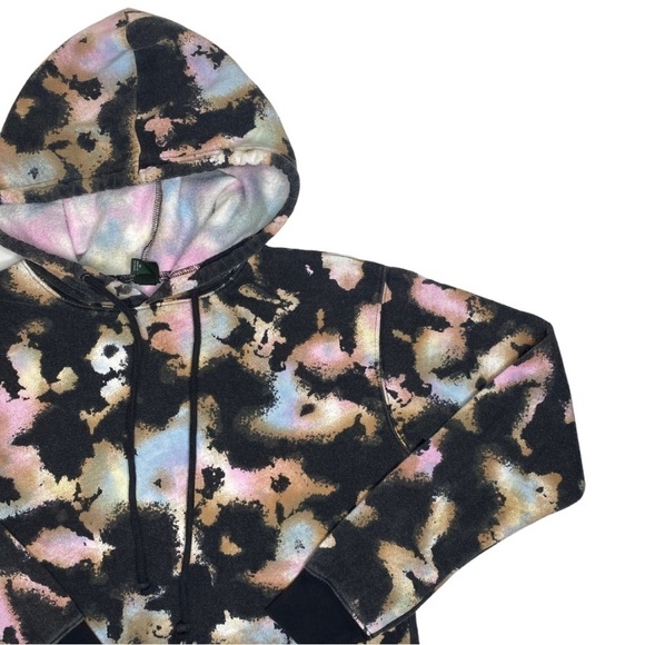 Wild Fable Oversized Tie Die Cropped Cozy Hoodie Sz XS - Picture 4 of 6